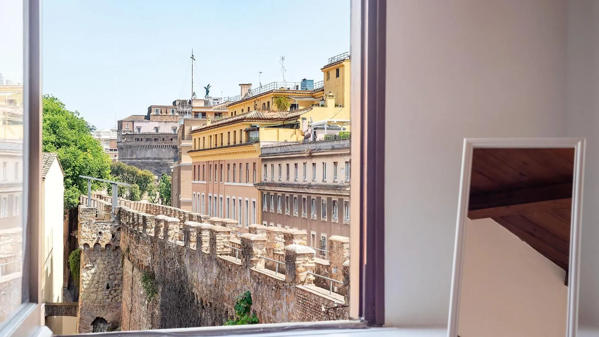 2 Bedroom Flat With Vatican Terrace روما شقة